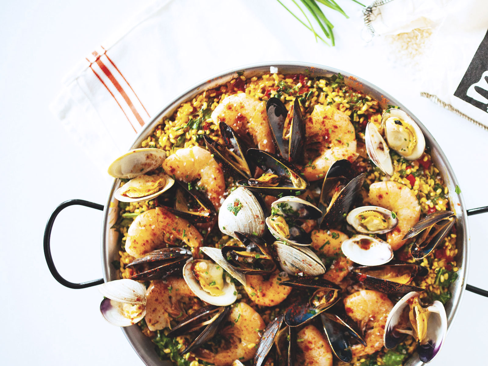 Seafood Paella with Chicken and Mussels